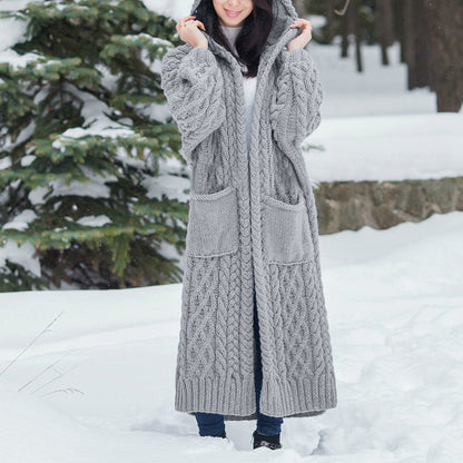 Manteau à capuche en tricot avec poches larges